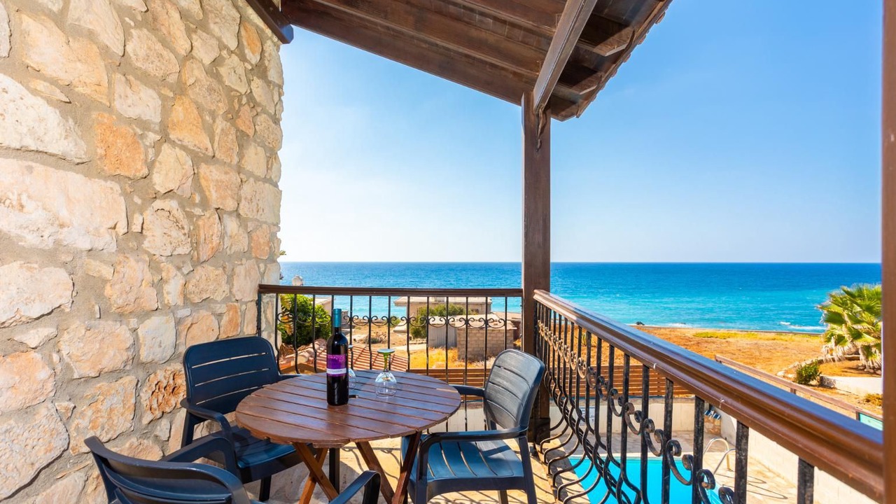 Photo of Patio Balcony in Pomos