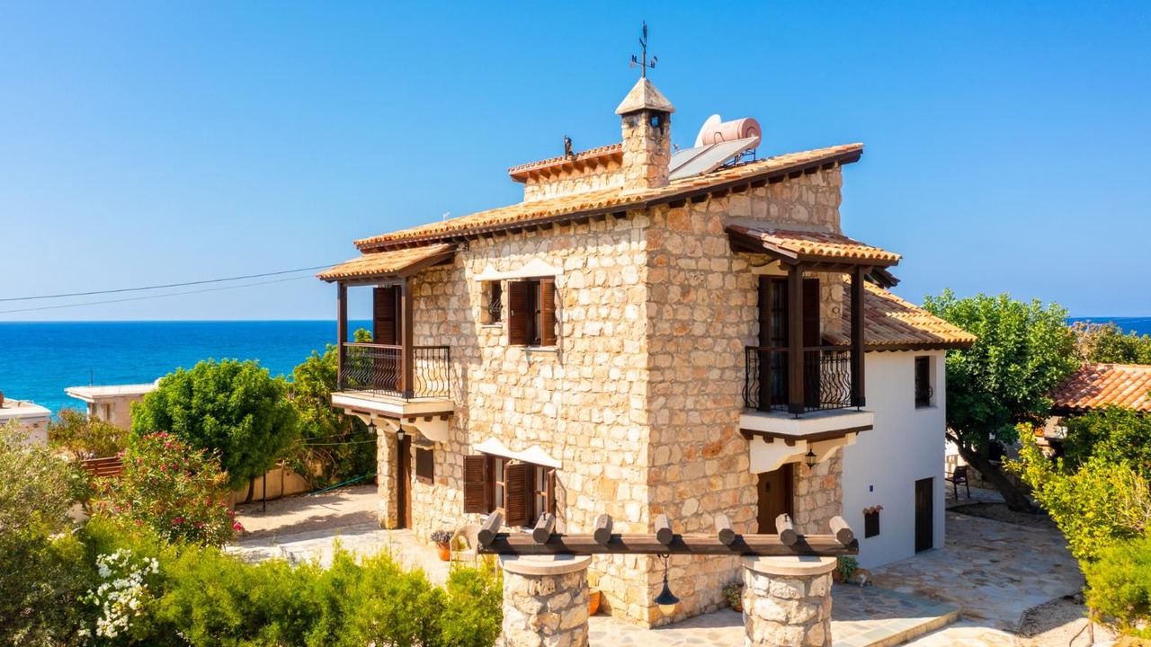 Photo of Outdoor in Pomos