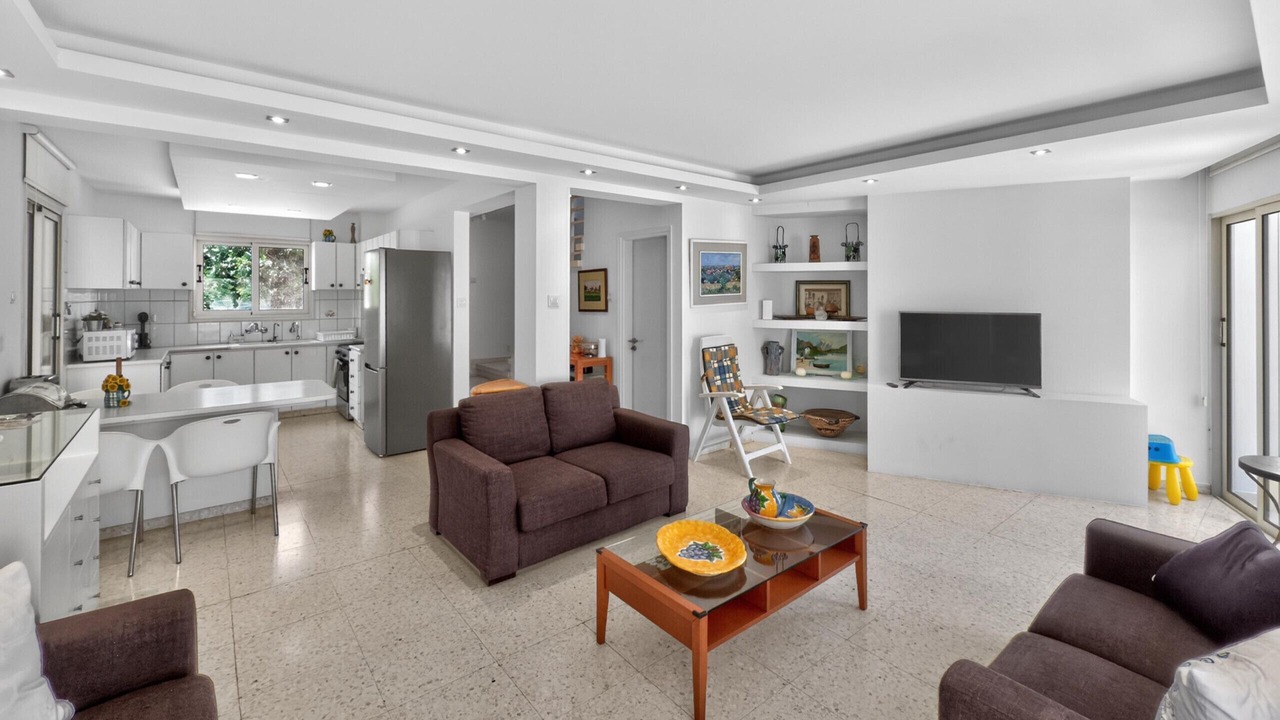 Photo of Livingroom in Cape Greko
