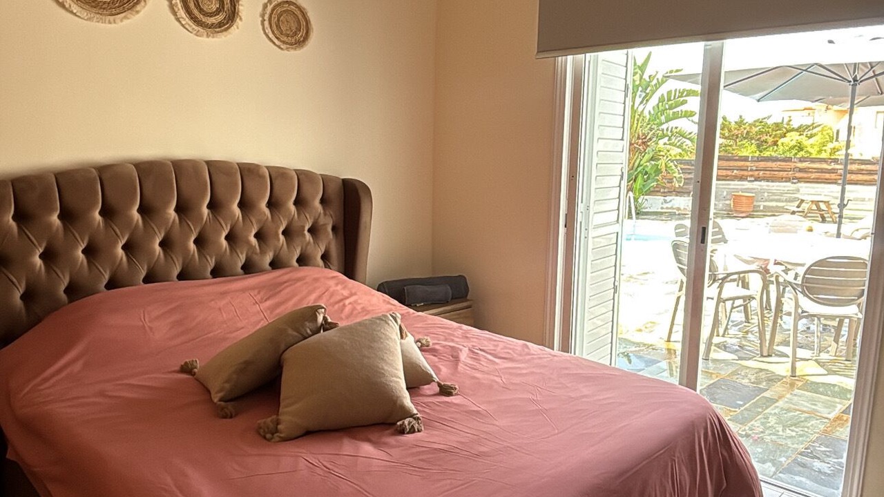 Photo of Bedroom in Emba