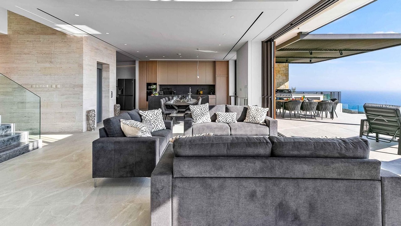 Photo of Livingroom in Aphrodite Hills