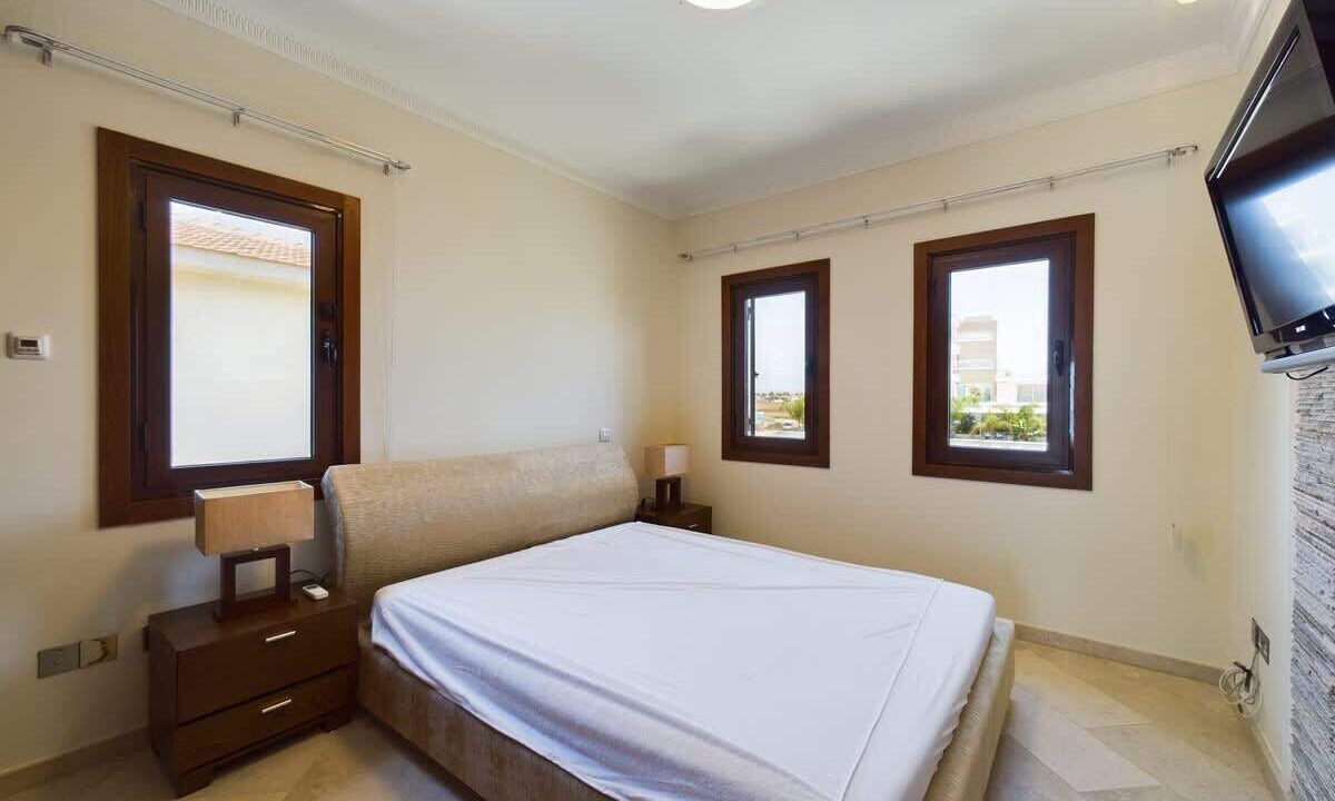 Photo of Bedroom in Pervolia