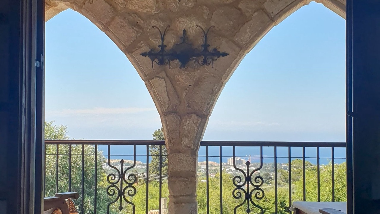 Photo of Patio Balcony in Bellapais