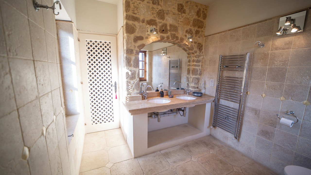 Photo of Bedroom in Bellapais
