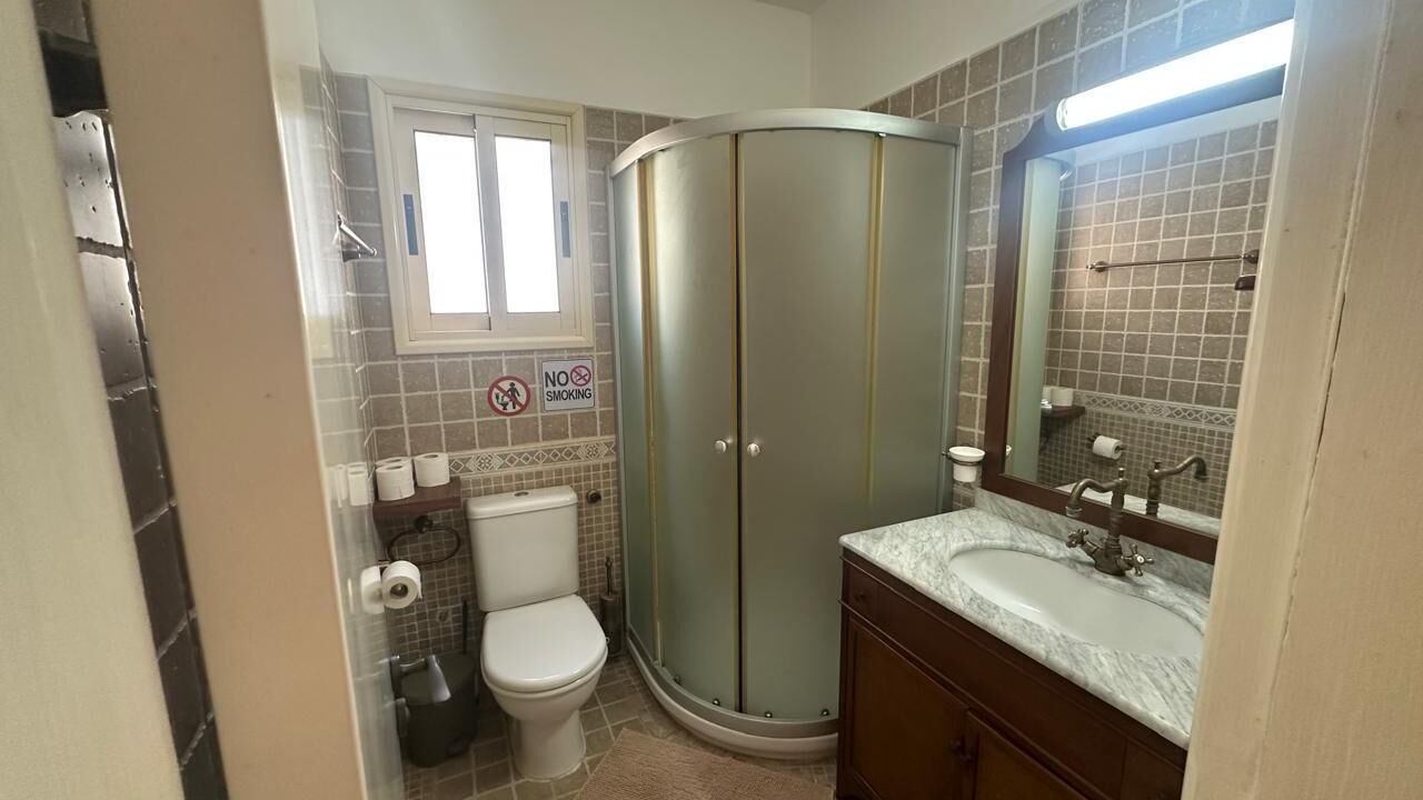 Photo of Bathroom in Universal