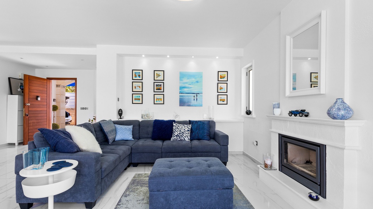 Photo of Livingroom in Latchi