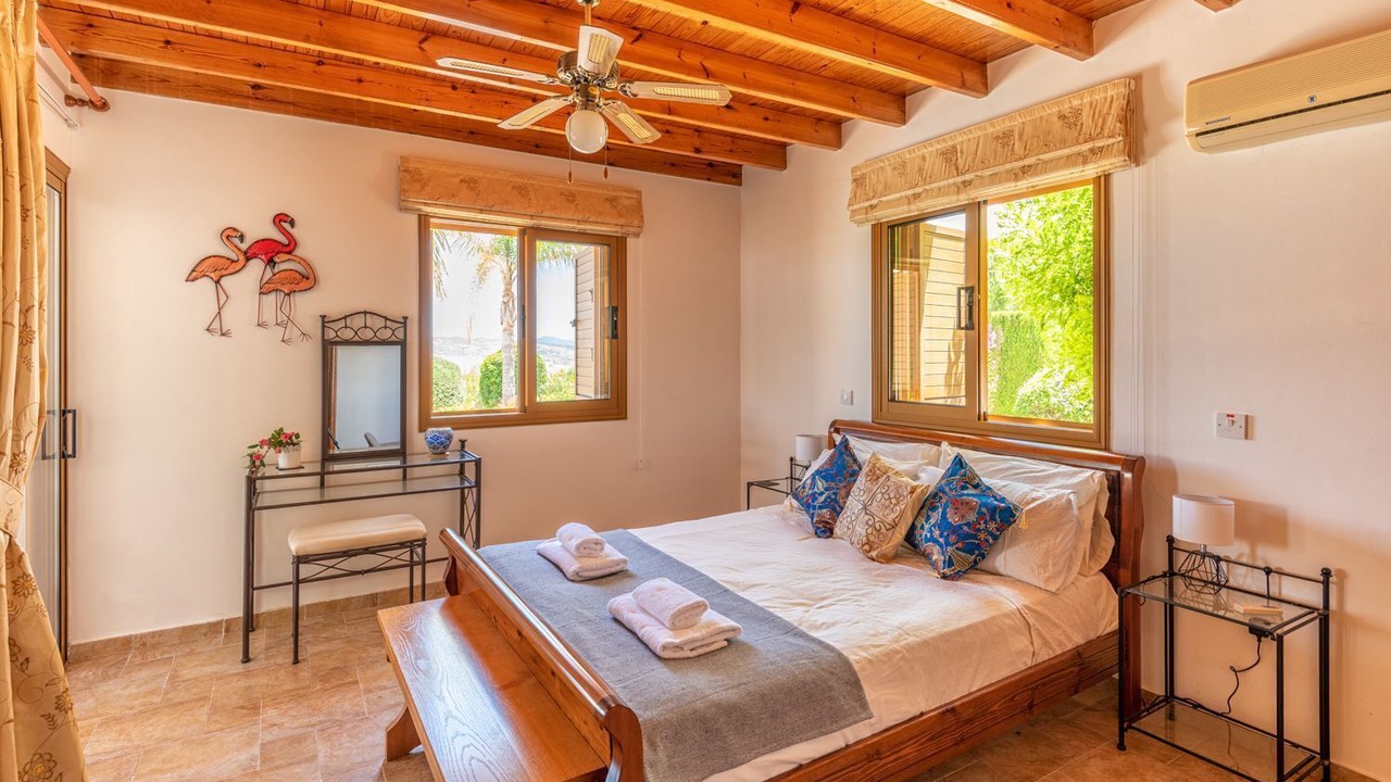 Photo of Bedroom in Pano Arodhes