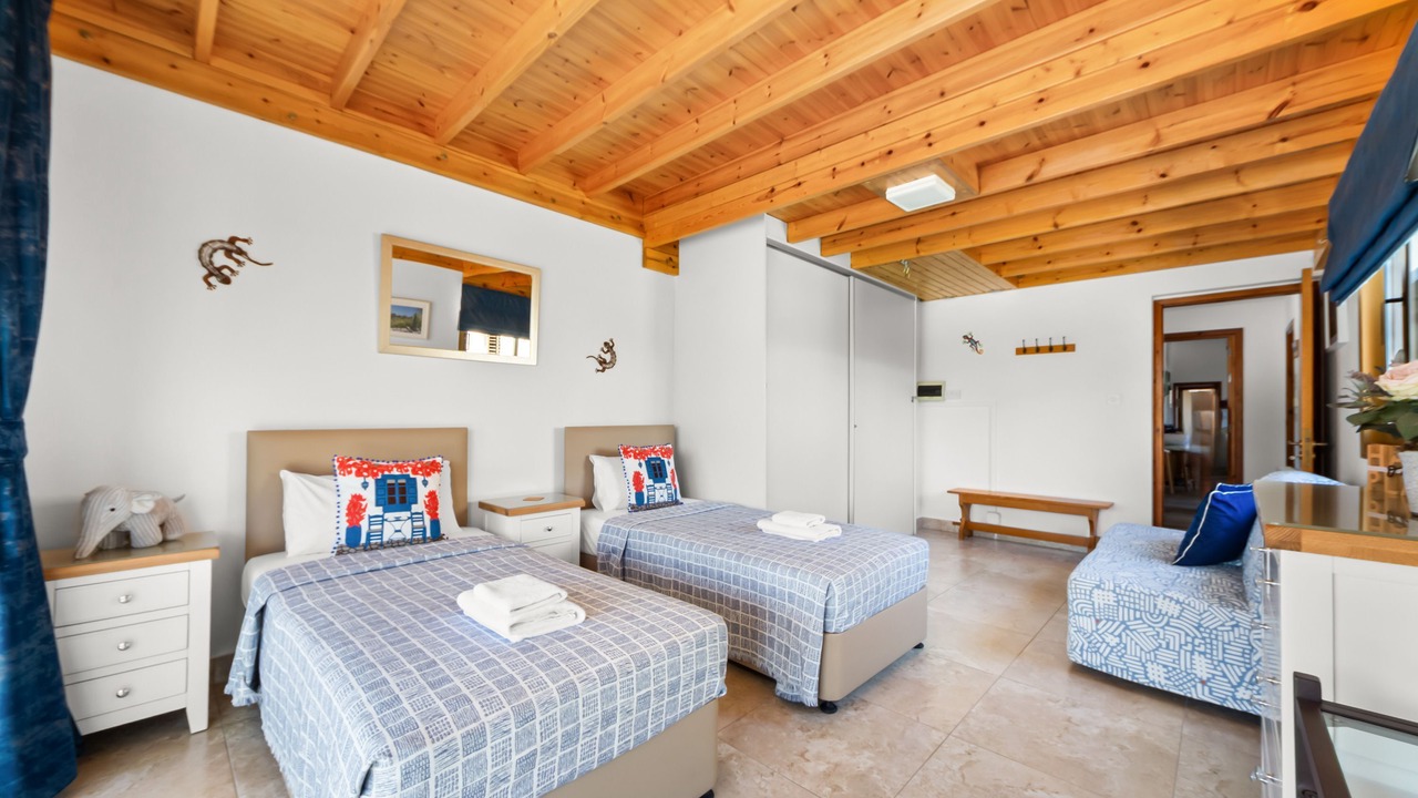 Photo of Bedroom in Pano Arodhes