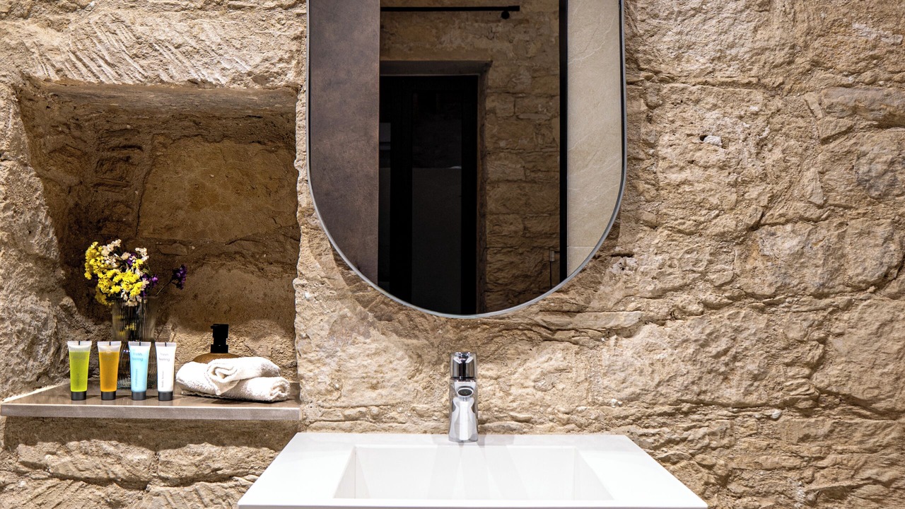 Photo of Bathroom in Pano Arodhes