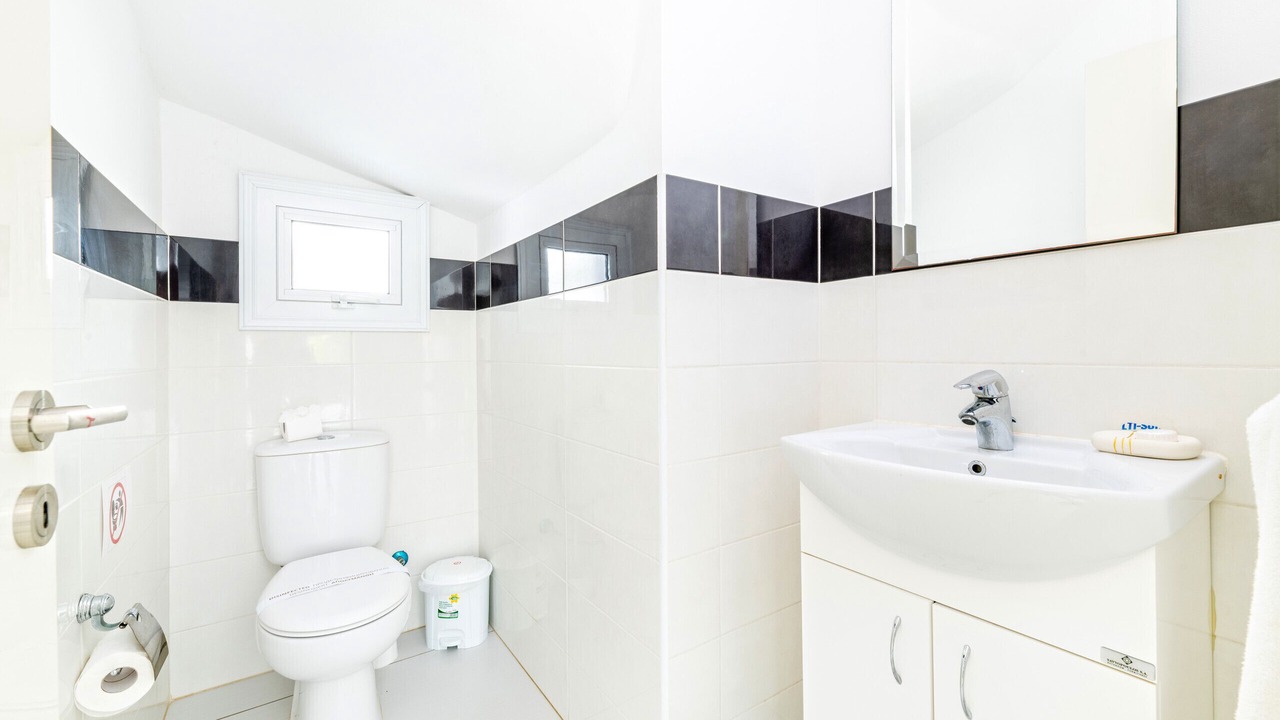 Photo of Bathroom in Paralimni