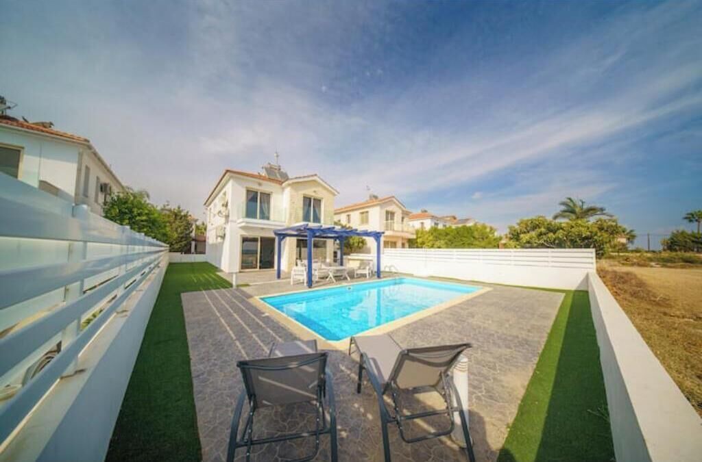 Photo of Patio Balcony in Mazotos