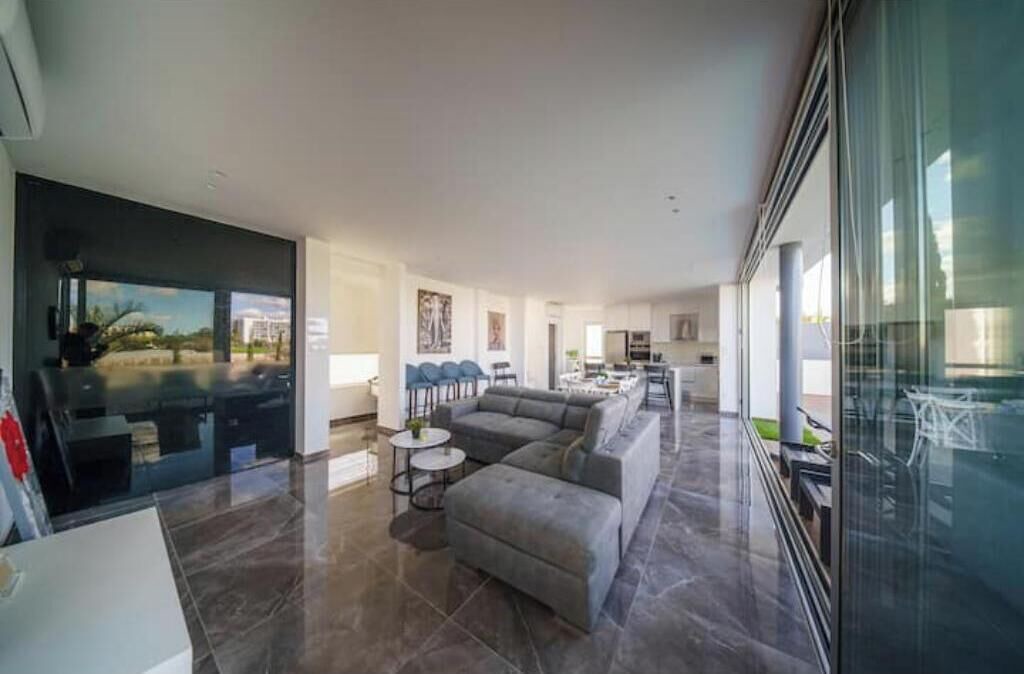 Photo of Livingroom in Paralimni