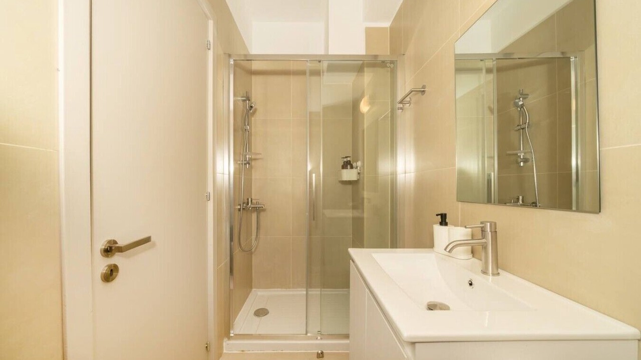 Photo of Bathroom in Aglantzia