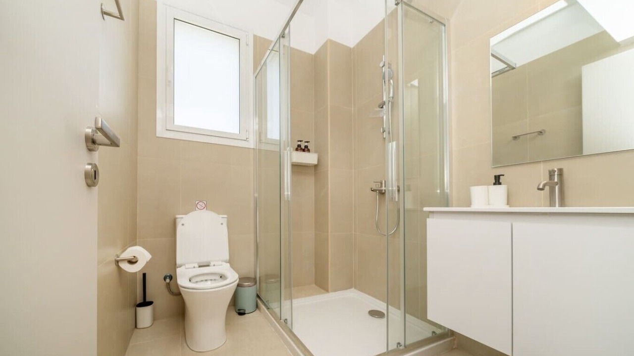 Photo of Bathroom in Aglantzia