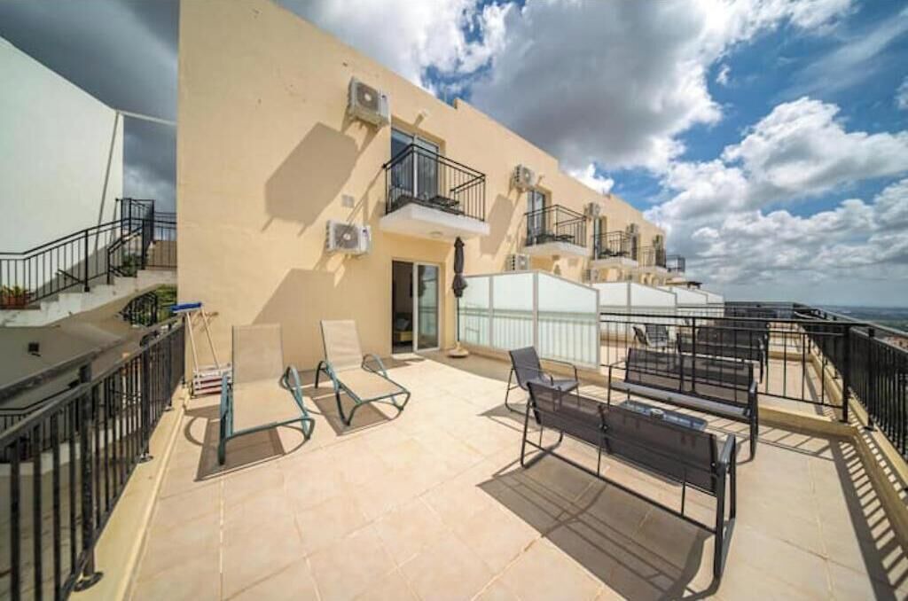 Photo of Patio Balcony in Peyia Town