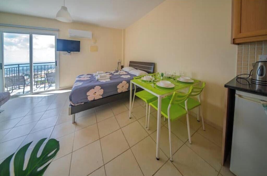 Photo of Bedroom in Peyia Town