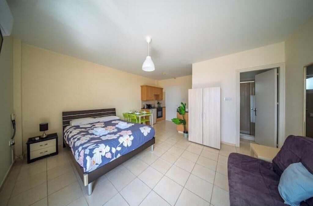 Photo of Bedroom in Peyia Town