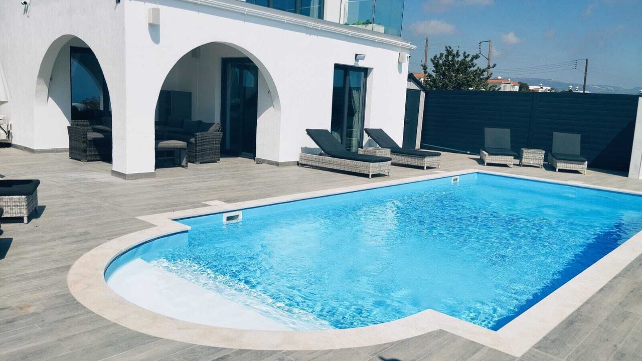 Photo of Outdoor in Peyia Town