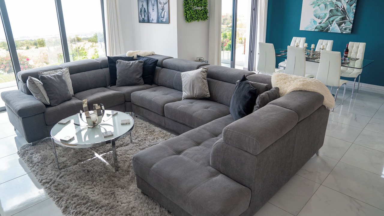 Photo of Livingroom in Peyia Town