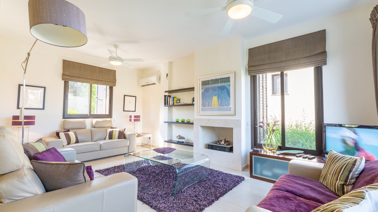 Photo of Livingroom in Latchi