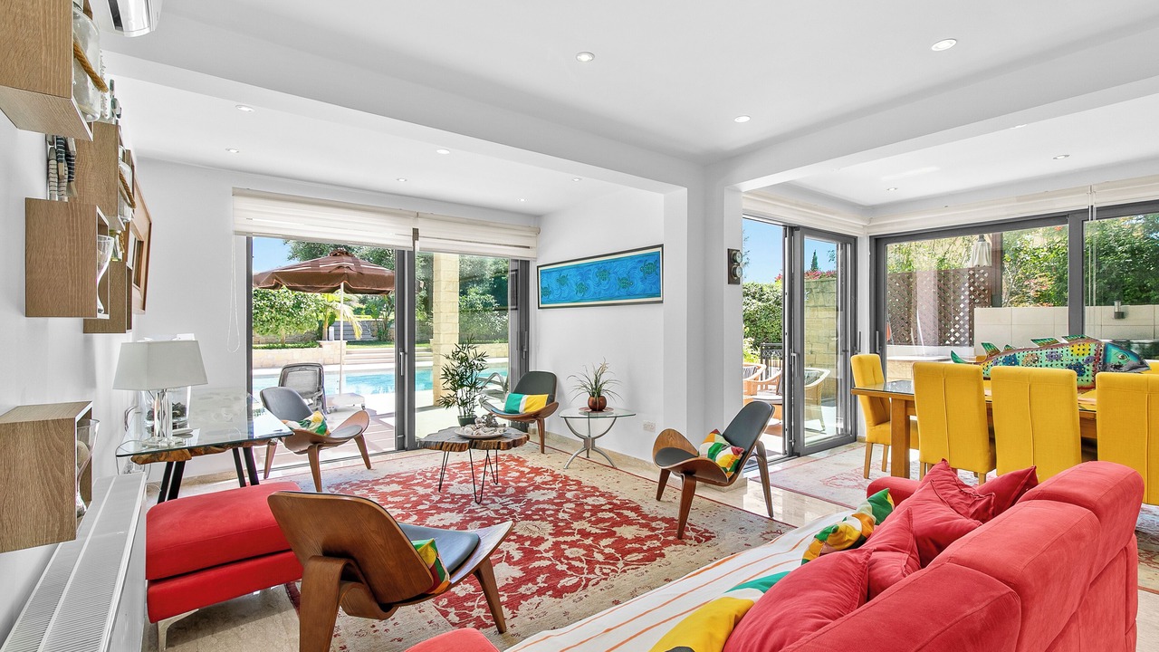 Photo of Livingroom in Aphrodite Hills