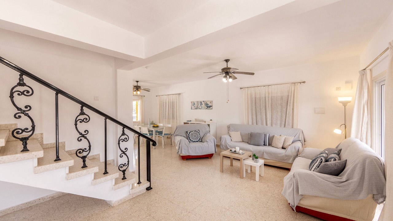 Photo of Livingroom in Ayia Thekla
