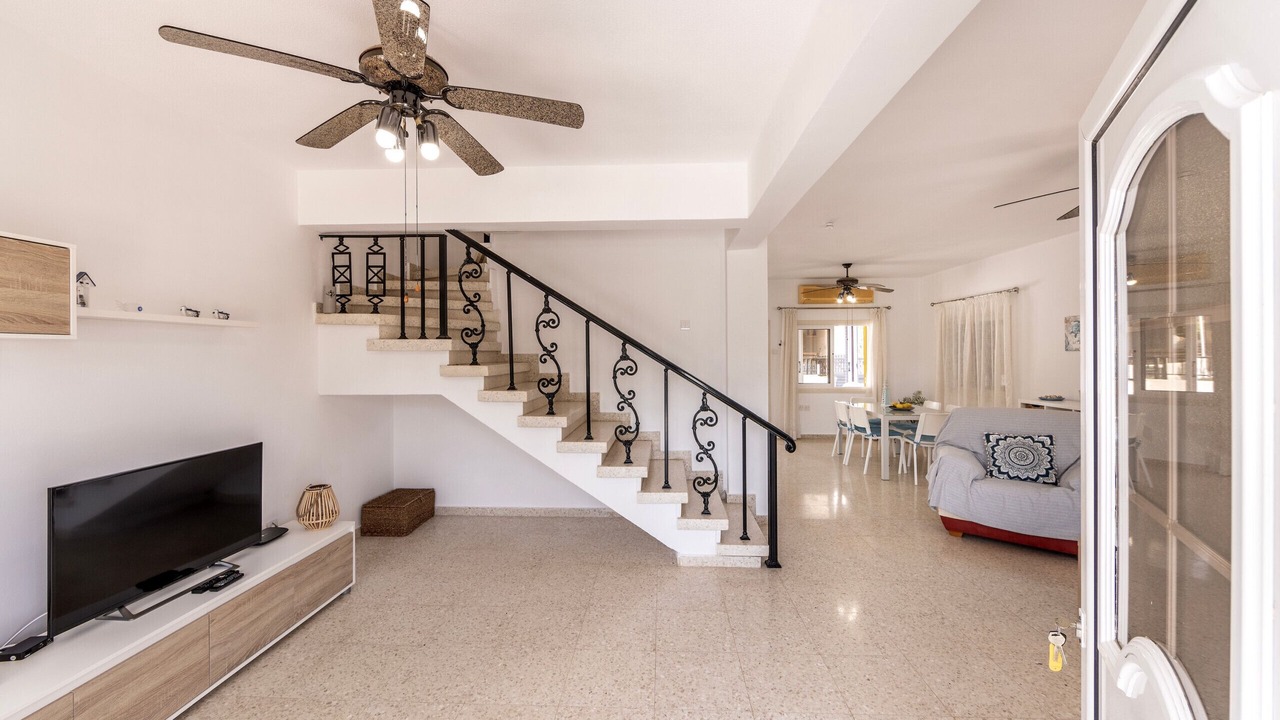 Photo of Livingroom in Ayia Thekla