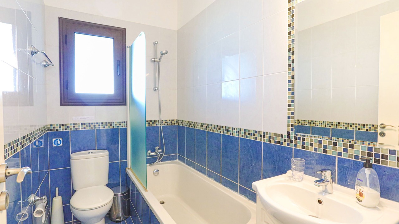 Photo of Bathroom in Latchi