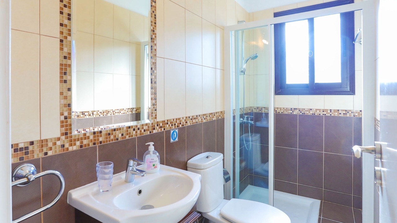 Photo of Bathroom in Latchi