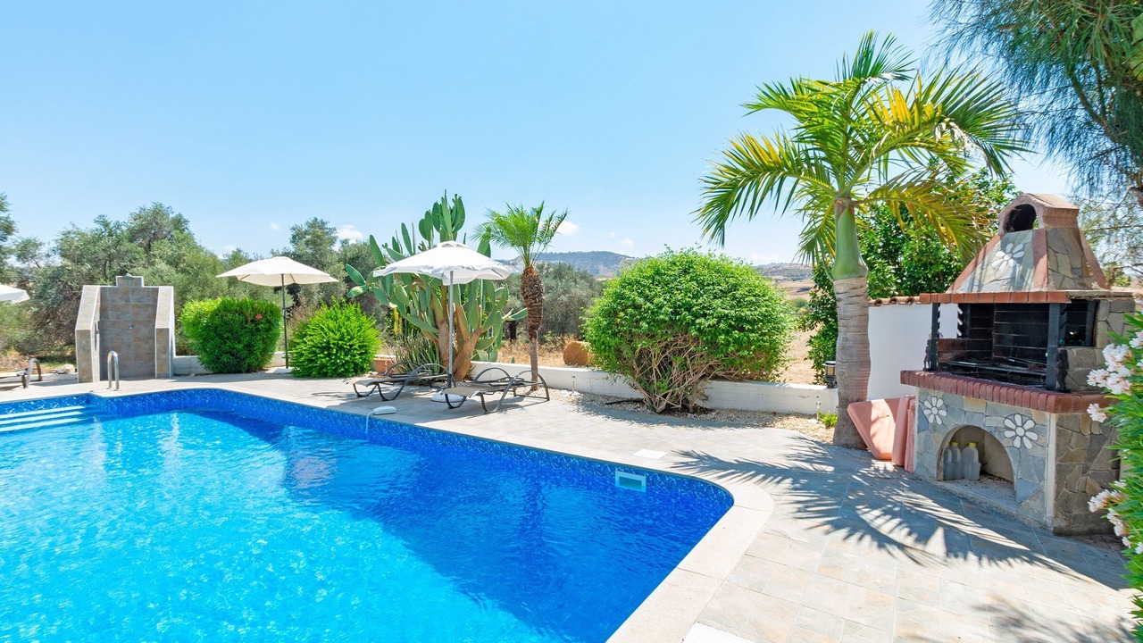 Photo of Outdoor in Polis