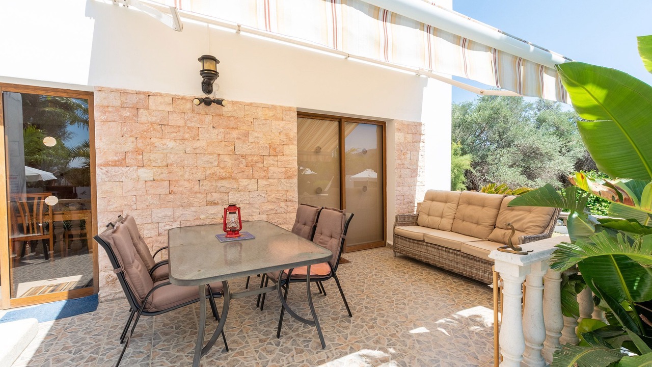 Photo of Outdoor in Polis