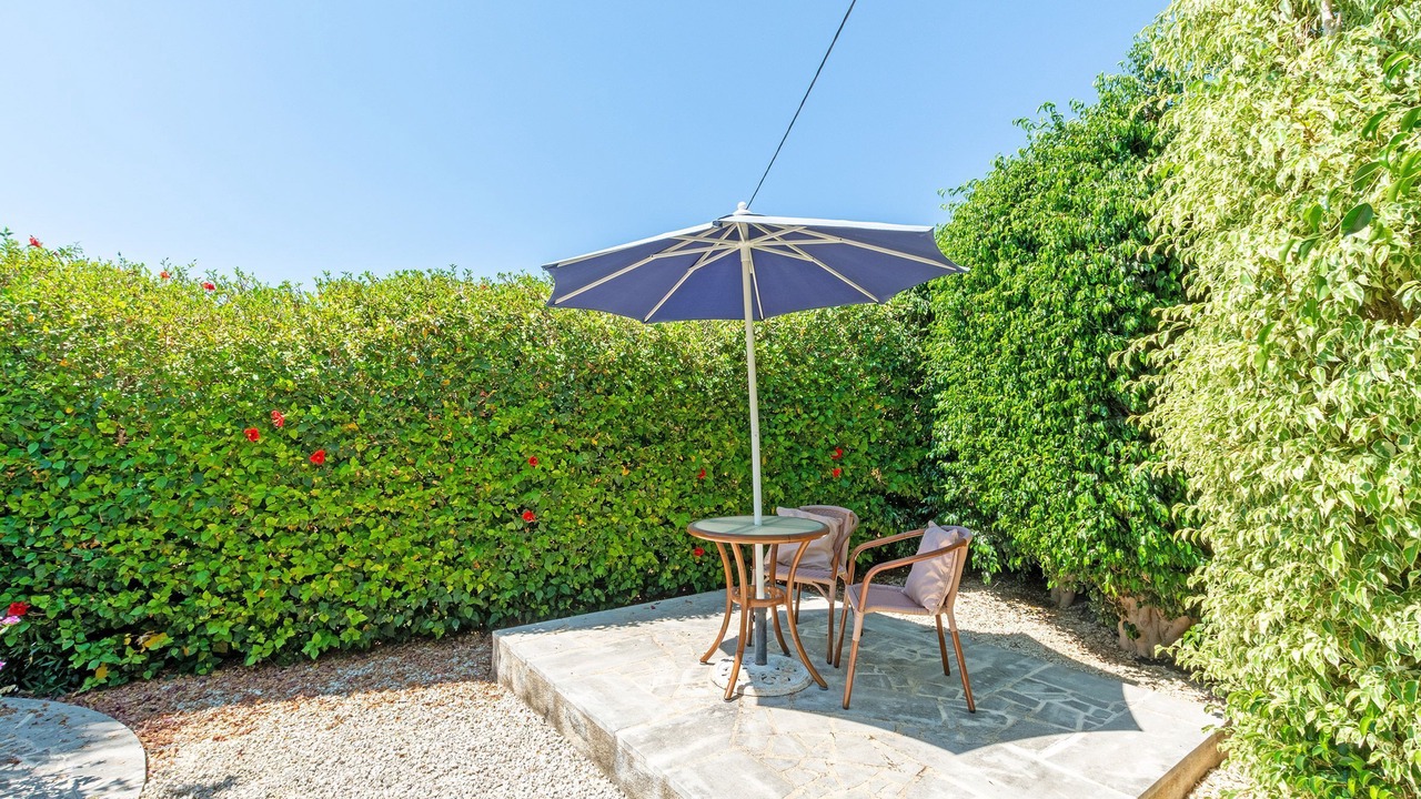 Photo of Outdoor in Polis