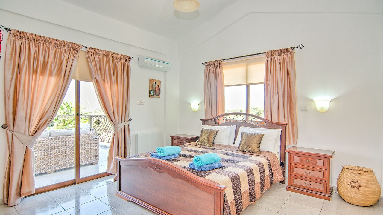 Photo of Bedroom in Polis