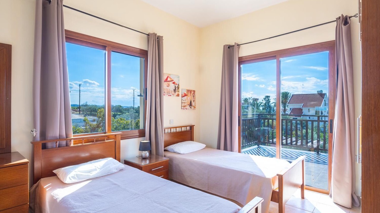 Photo of Bedroom in Peyia Town