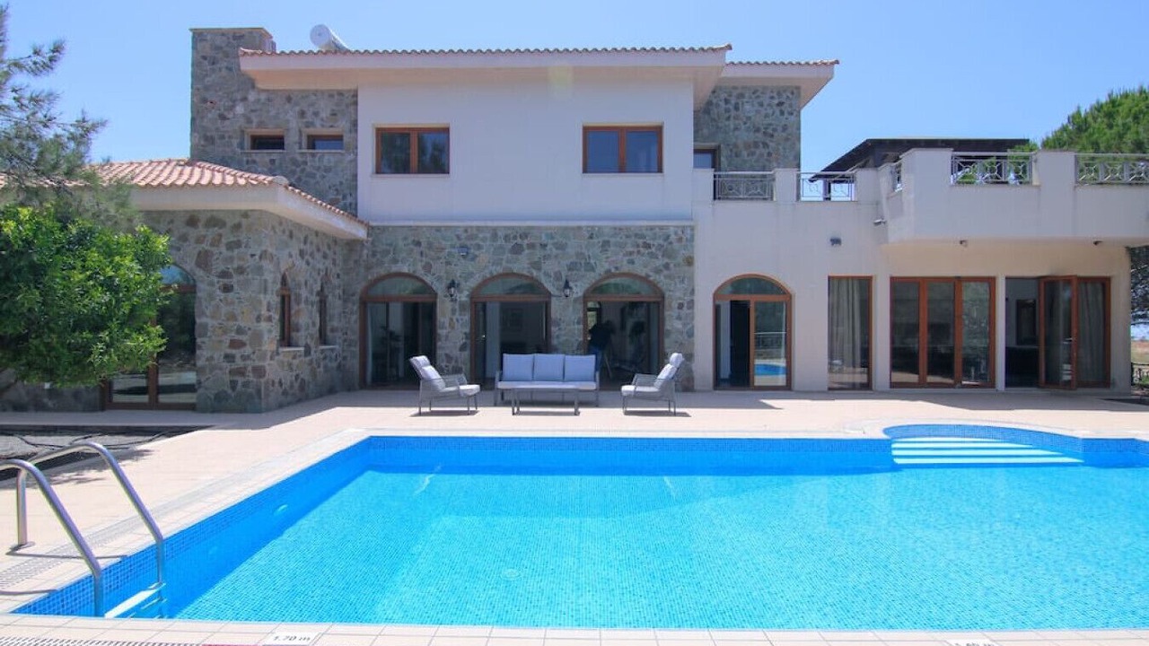 Photo of Outdoor in Pegeia