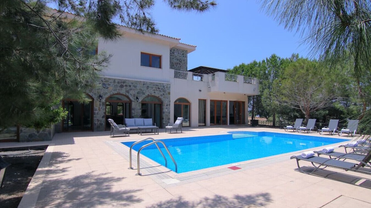 Photo of Outdoor in Pegeia
