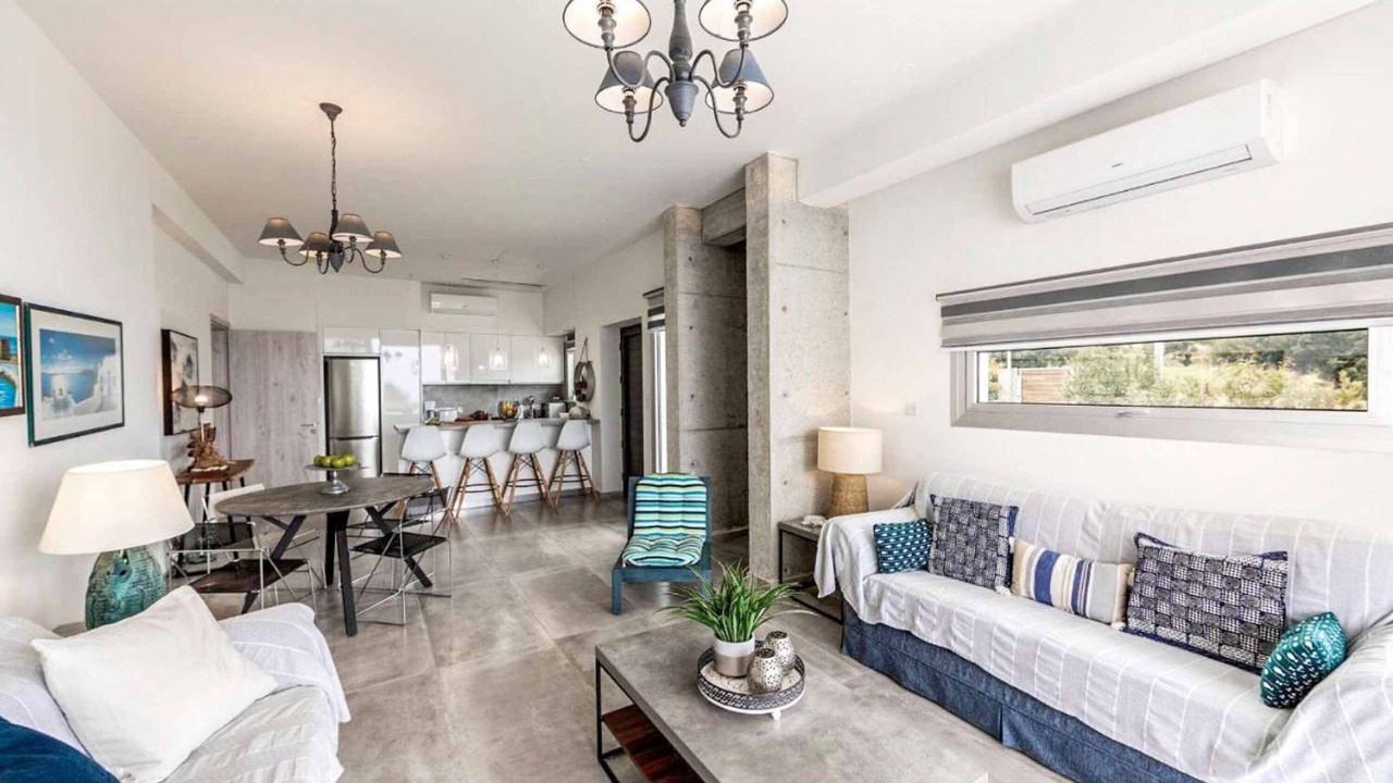 Photo of Livingroom in Latchi