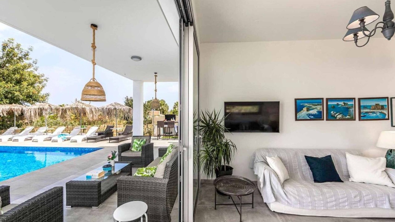 Photo of Livingroom in Latchi