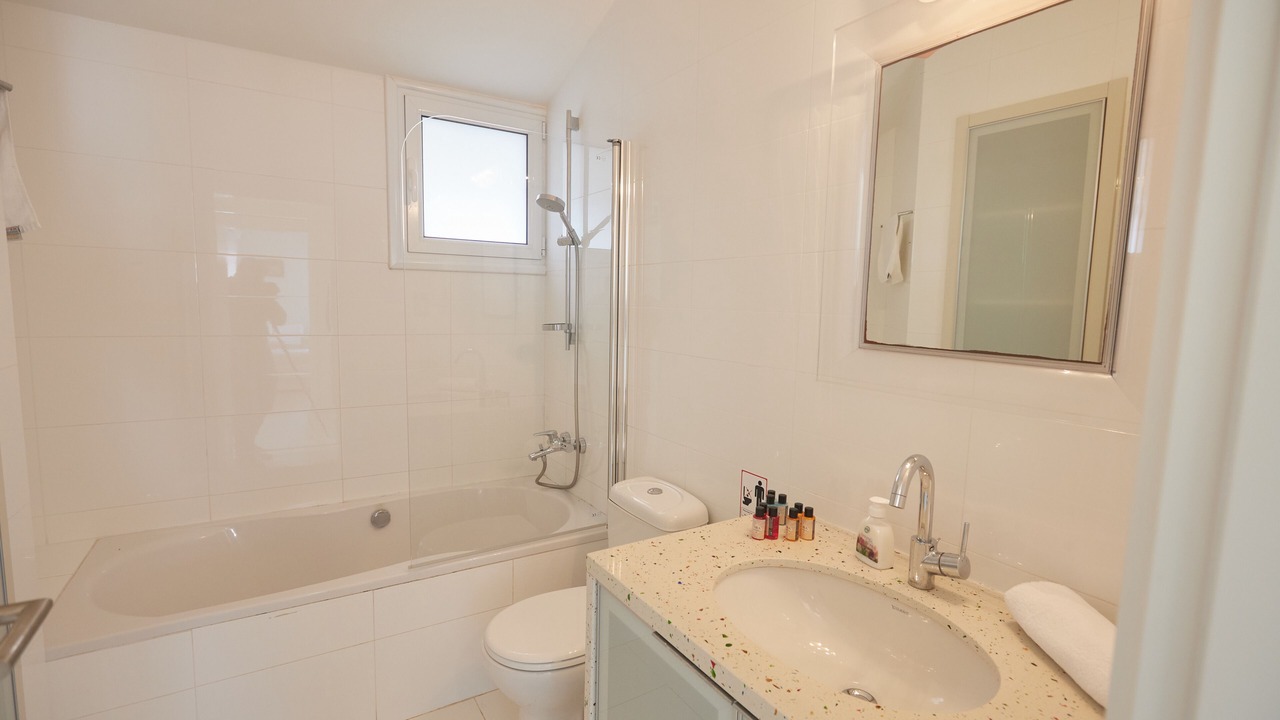 Photo of Bathroom in Cape Greko