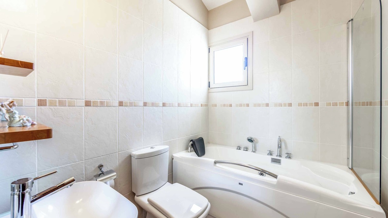 Photo of Bathroom in Argaka