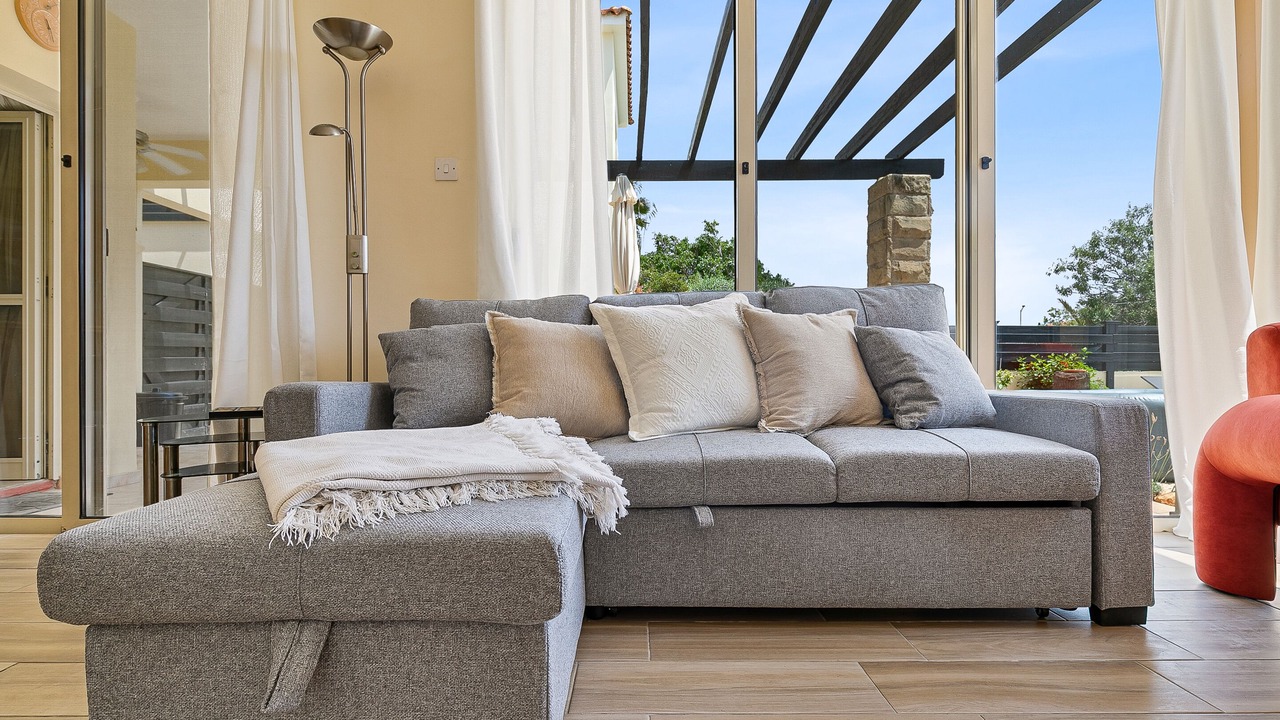 Photo of Livingroom in Peyia Town