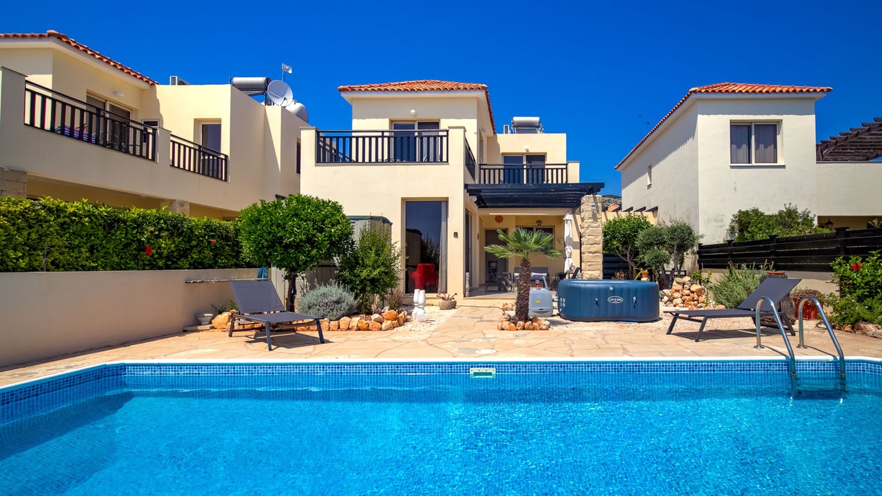 Photo of Outdoor in Peyia Town