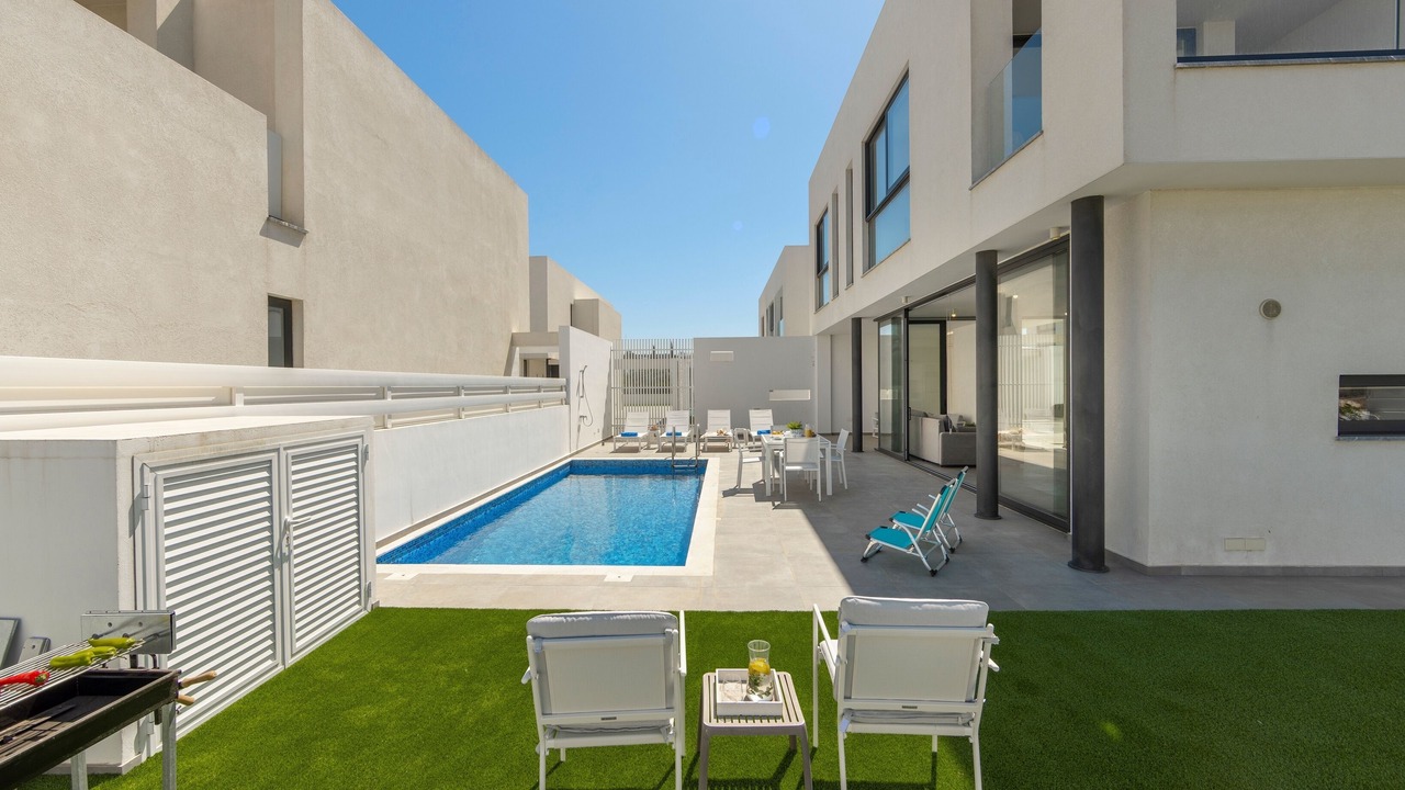 Photo of Outdoor in Pernera