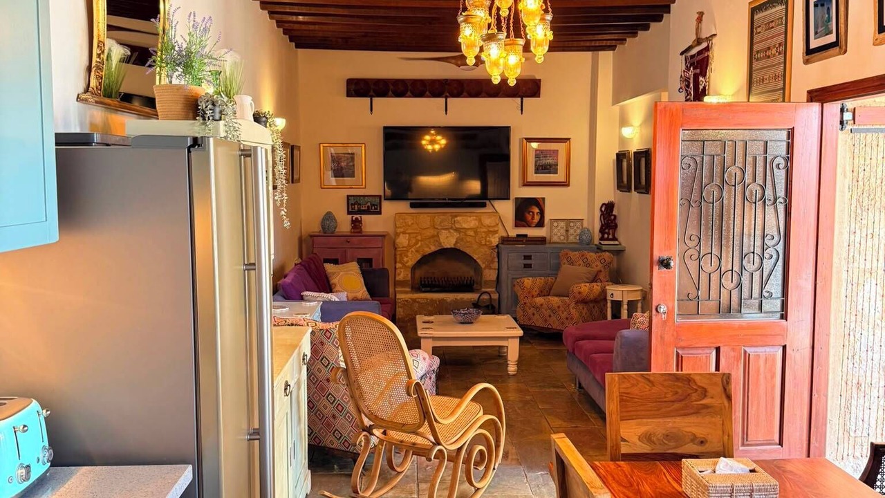 Photo of Livingroom in Tala