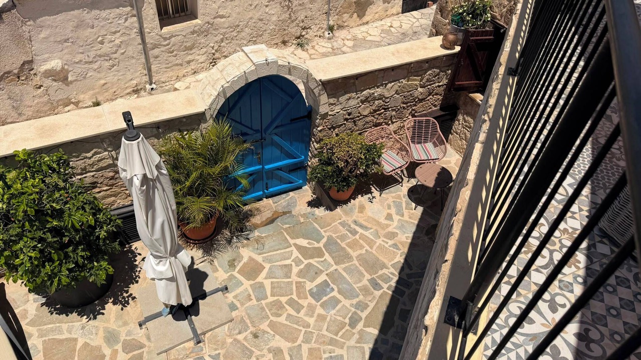 Photo of Patio Balcony in Tala