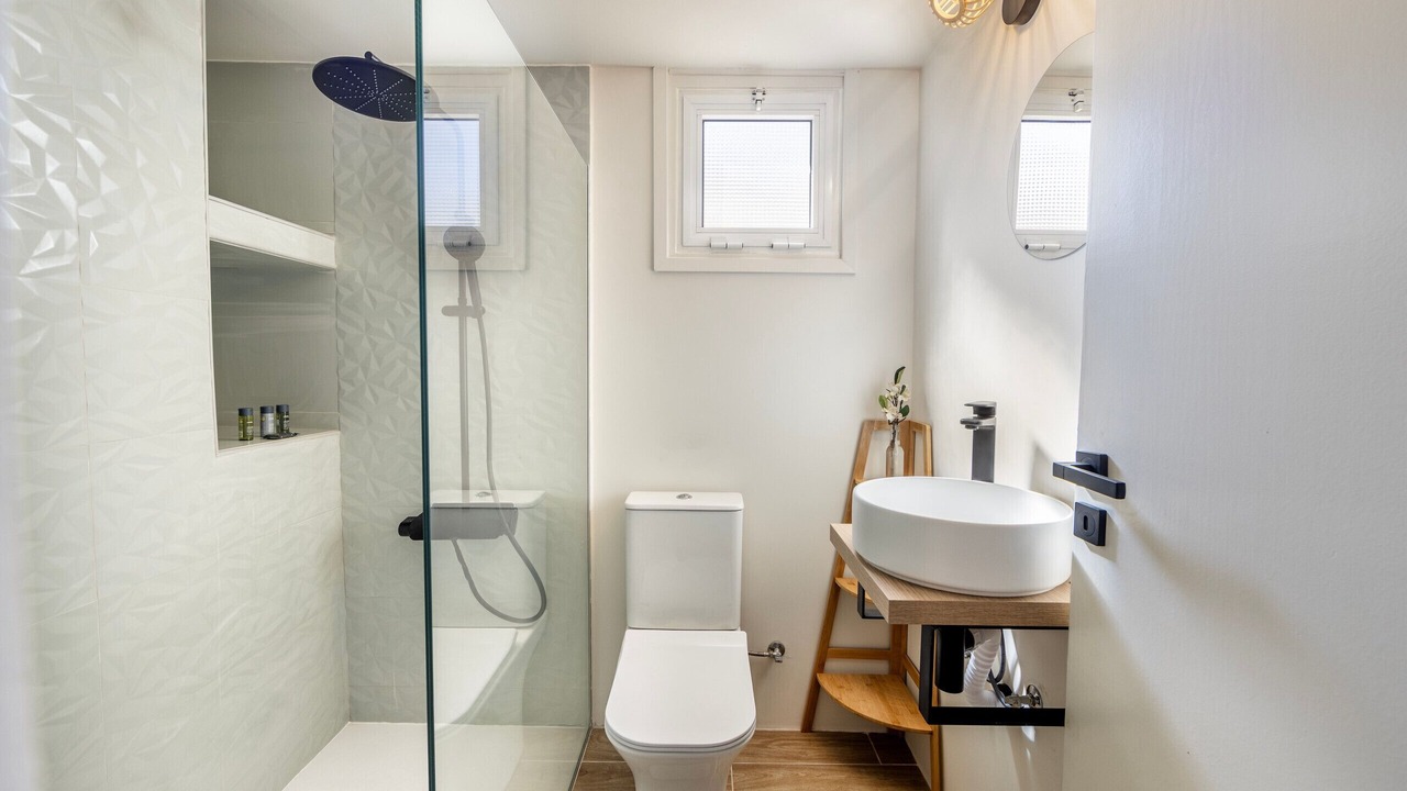Photo of Bathroom in Pervolia