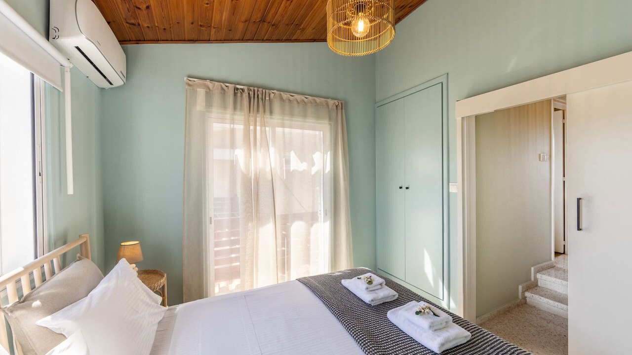 Photo of Bedroom in Pervolia