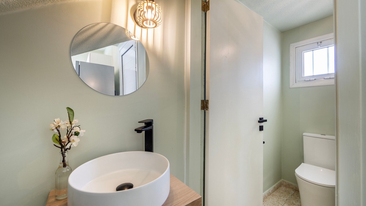 Photo of Bathroom in Pervolia
