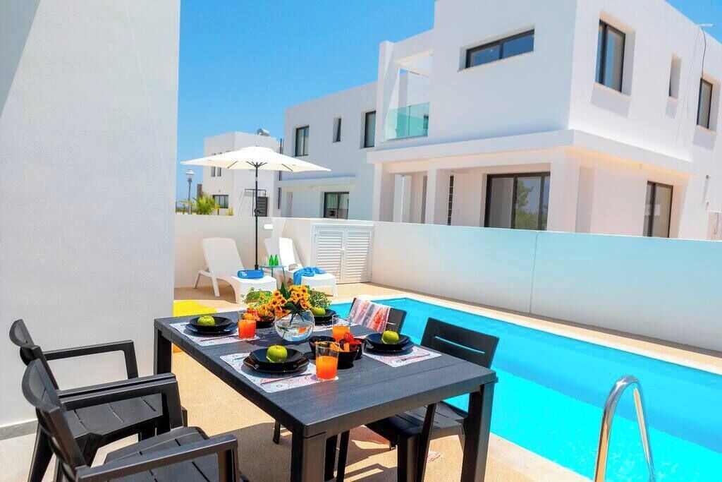 Photo of Outdoor in Kapparis