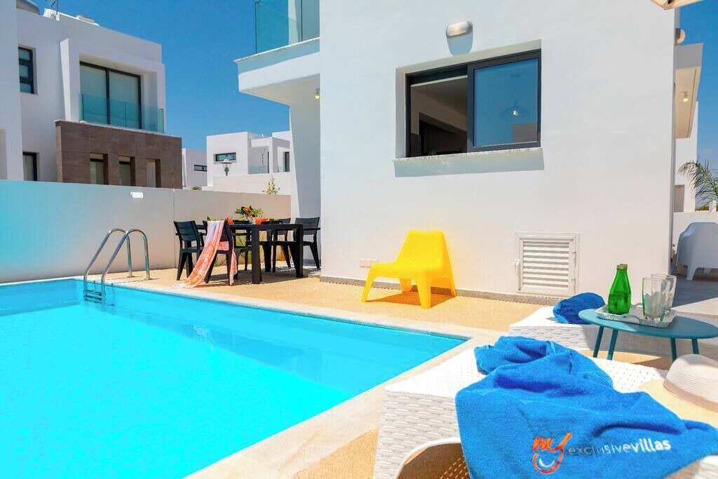 Photo of Outdoor in Kapparis